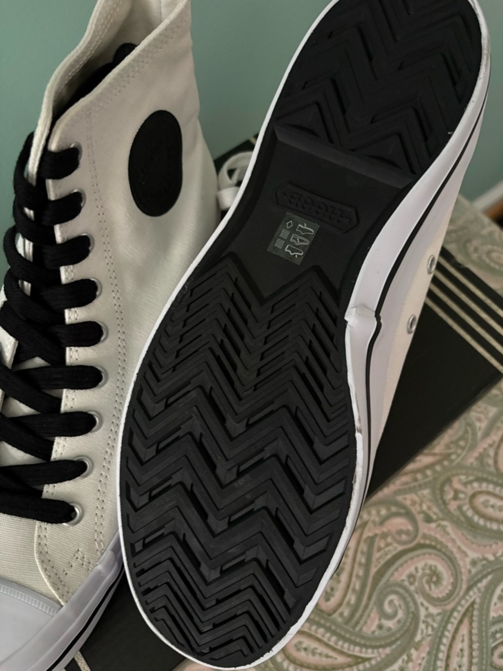 New High-Top Canvas Sneakers - Picture 3 of 5